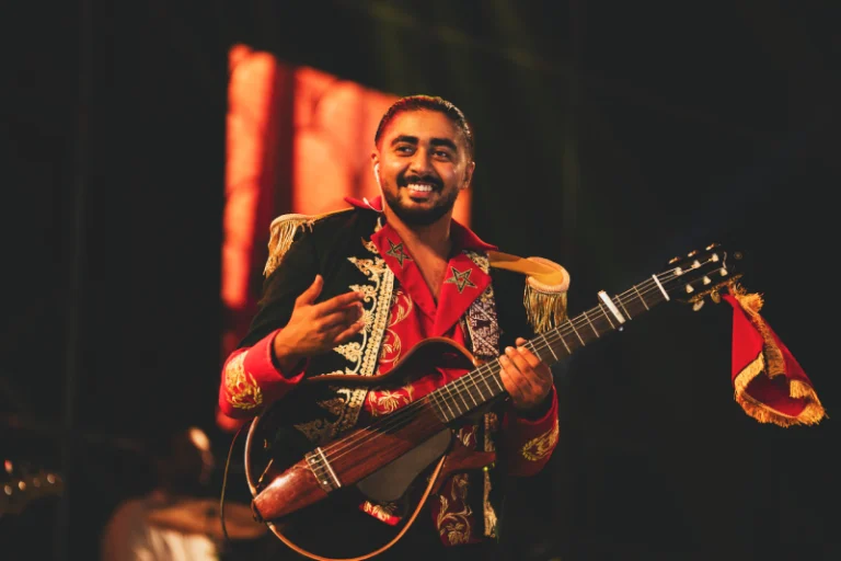 GUITARIAT - CASA - 105